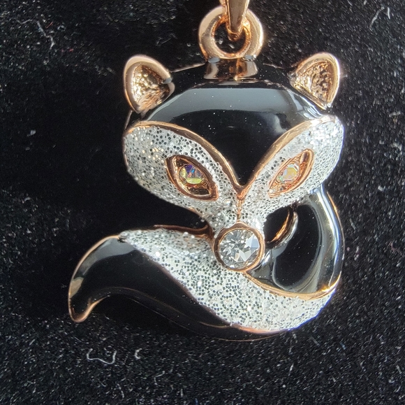 Fifth Avenue necklace - Picture 3 of 4